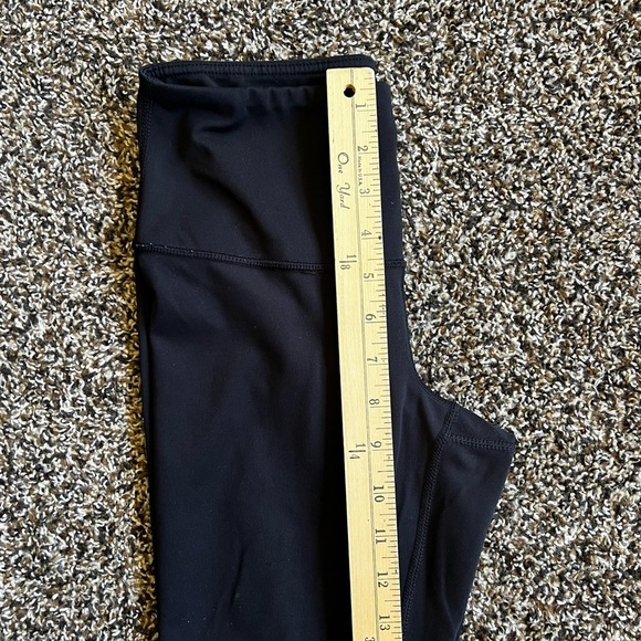 Black High-Rise Full-Length Leggings with Stretchy Fabric - Picture 3 of 5
